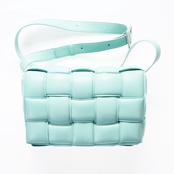 BOTTEGA VENETA blue leather PADDED CASSETTE Crossbody Shoulder Bag. Never Worn - Picture 2 of 10